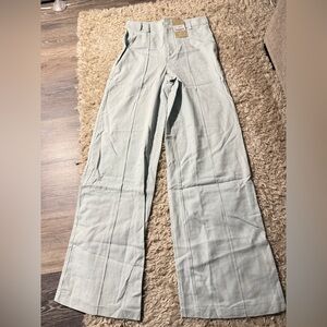 High-Wasted Linen Pants